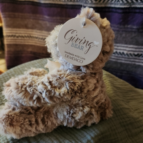 Giving bear, handmade with love DEMDACO - Picture 2 of 5